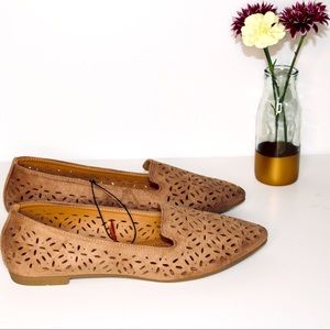 *SOLD* Suede Beige ballerinas | Olivia & Kate